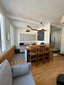 Appartements Le Studio du Coq - Proche du Zoo de Beauval et des chateaux : photos des chambres