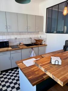 Appartements Le Studio du Coq - Proche du Zoo de Beauval et des chateaux : photos des chambres