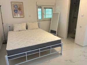 Natural Blue messonette Kriopigi