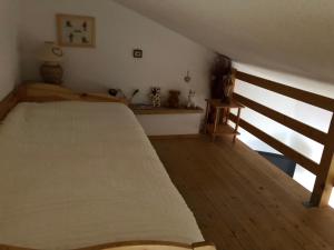 Appartement Balcon piscine tennis vue Montagne