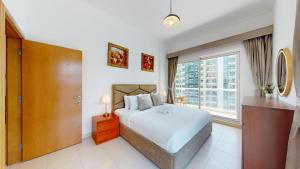 Vacationer Holiday Homes I Premium 1 Bedroom I Canal View I Business Bay I Free Gym, Pool, Parking & Wi-Fi