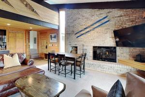 Timberline Condominiums 2 Bedroom plus Loft 3 Bath Deluxe Unit A3D