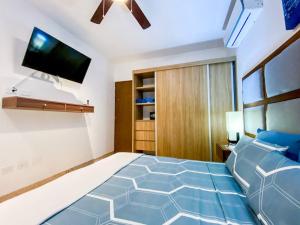 City Gem and Shared Luxury 2BR Home next to the 5th Avenue