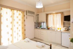 Tasoula Studios & Apartments Lefkada Greece