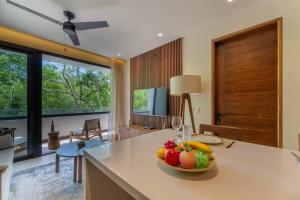 Luxury Coastal Vibes Park 101 Free Beach Club