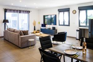 Appartements Lovely T3 : photos des chambres