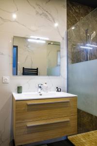 Appartements Lovely T3 : photos des chambres