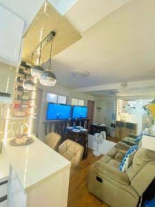 MD Suite by Seawind