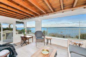 The Beach House Suite by EMR Vacation Rentals