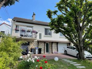 Villas Villa 5 chambres with 500m Jardin-Sauna-Billard : photos des chambres