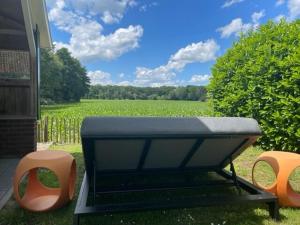 De Goudvink 7-persoons, overdekte hottub en loungebank, finse sauna, wifi, sunshower