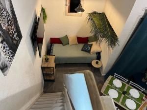 Appartement avec balcon, climatisation et vue mer