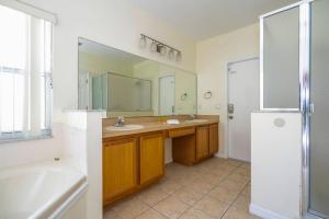 Amazing 6 bedrooms with pool