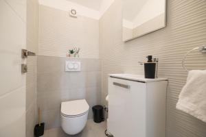 Villa Carmen-Heated pool- Near Zadar