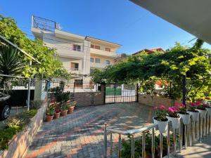 Klarisa Beach Apartment