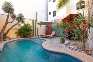 20 ft to malecón, downtown, private Pool