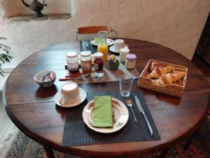 B&B / Chambres d'hotes Mas d-Aval : photos des chambres