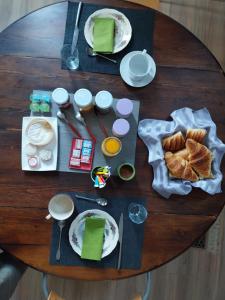 B&B / Chambres d'hotes Mas d-Aval : photos des chambres