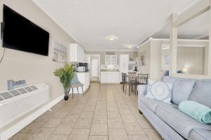 Luxe Guest Suite Near The Emerald Coast of PCB