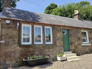 Wee Lyon Cottage Maybole 2 Bedroom Sleeps 4