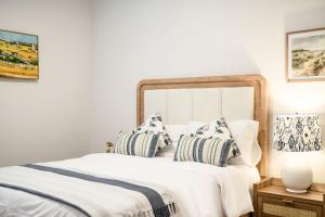 Spacious 5BR Getaway w Game Room & Modern Comfort