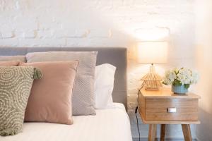 Inner-City Townhouse with Free Parking & WiFi