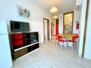 Appealing apartment with shared pool