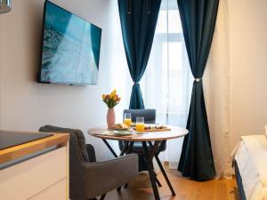 Studio Apartments Rijeka - Studio 1