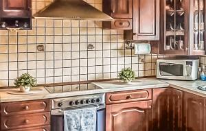 Gorgeous Home In Raciaz With Wifi