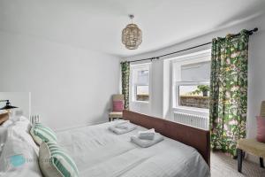 2 Bed - Apartment No. 1 Windsor Villas