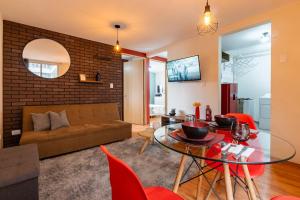 10 minutes away from Zocalo