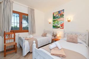 La Gaviota by Aguilarent