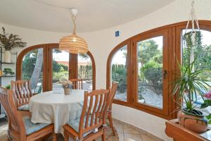 La Gaviota by Aguilarent