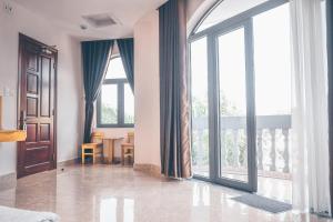 Green Hotel Vĩnh Lộc