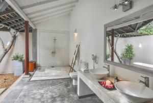 The Frangipani Tree by Edwards Collection - Thalpe