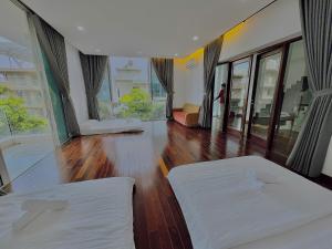 Hilton Luxury Villa 1