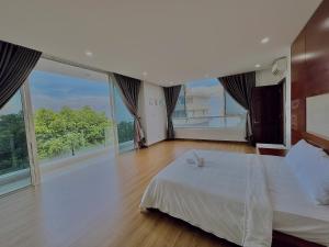 Hilton Luxury Villa 1