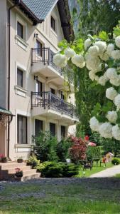 PENSIUNEA DIMITRIOS Relaxare cu jacuzzi pe Valea Cernei