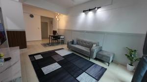 milliyya cameron homestay