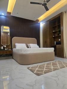 Apartment in Dehradun Staarlit