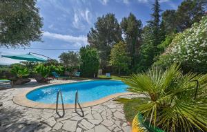 Maisons de vacances Nice Home In Sarrians With Wifi : photos des chambres
