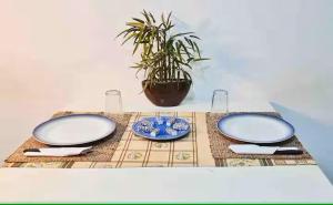 Apê Pitangueiras, 1 Qda Praia! Perto de Tudo!