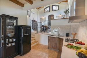 Restored Barn In San Gimignano Hills View