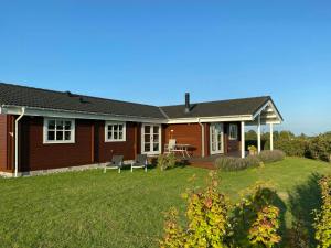 Log Cabin With Sea View On Langeland - 3hvězdičkové hotely ve městě Humble