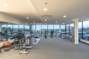 C214 Condo Seaview Pools Gym Walk to Rawai Beach