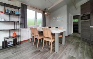 Nice Home In Sint-Annaland With Sauna