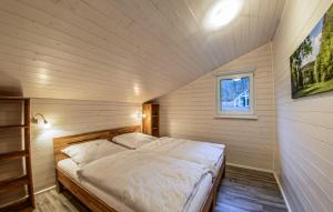 Nice Home In Ruhla With Wifi
