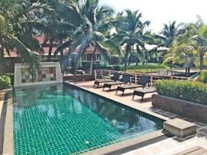 Royal Lee Resort and Spa