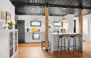 Amazing Home In Humble With Jacuzzi - G11301