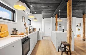 Amazing Home In Humble With Jacuzzi - G11301